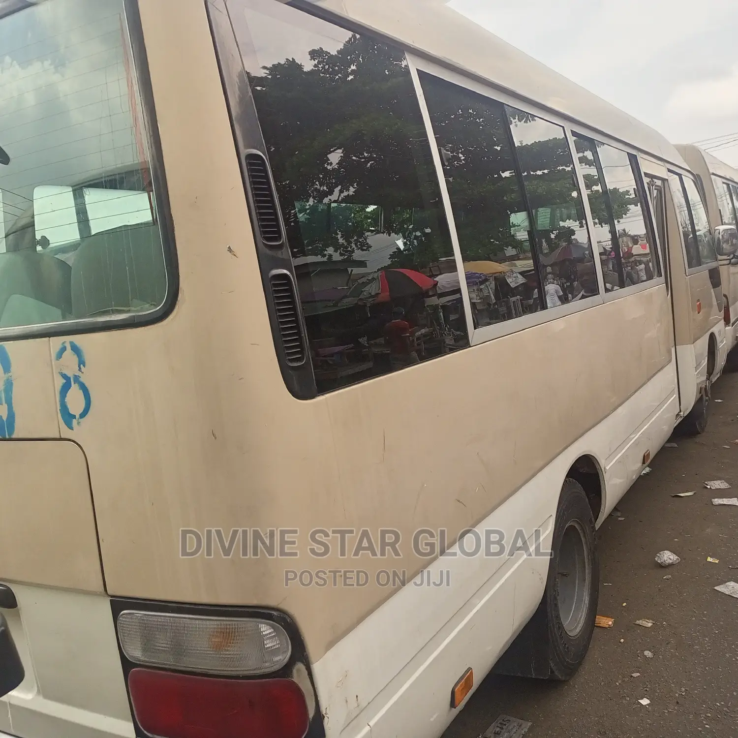 Toyota Coaster 2010 Gold