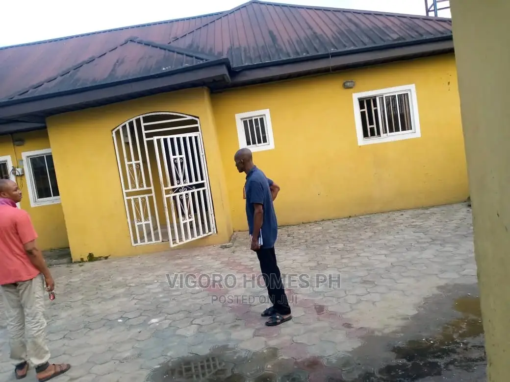 Furnished 3bdrm Block of Flats in Port-Harcourt for sale