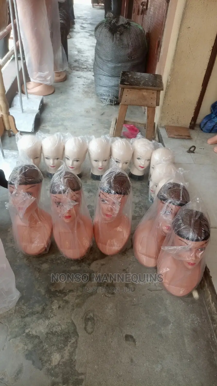 Plastic Mannequin Heads