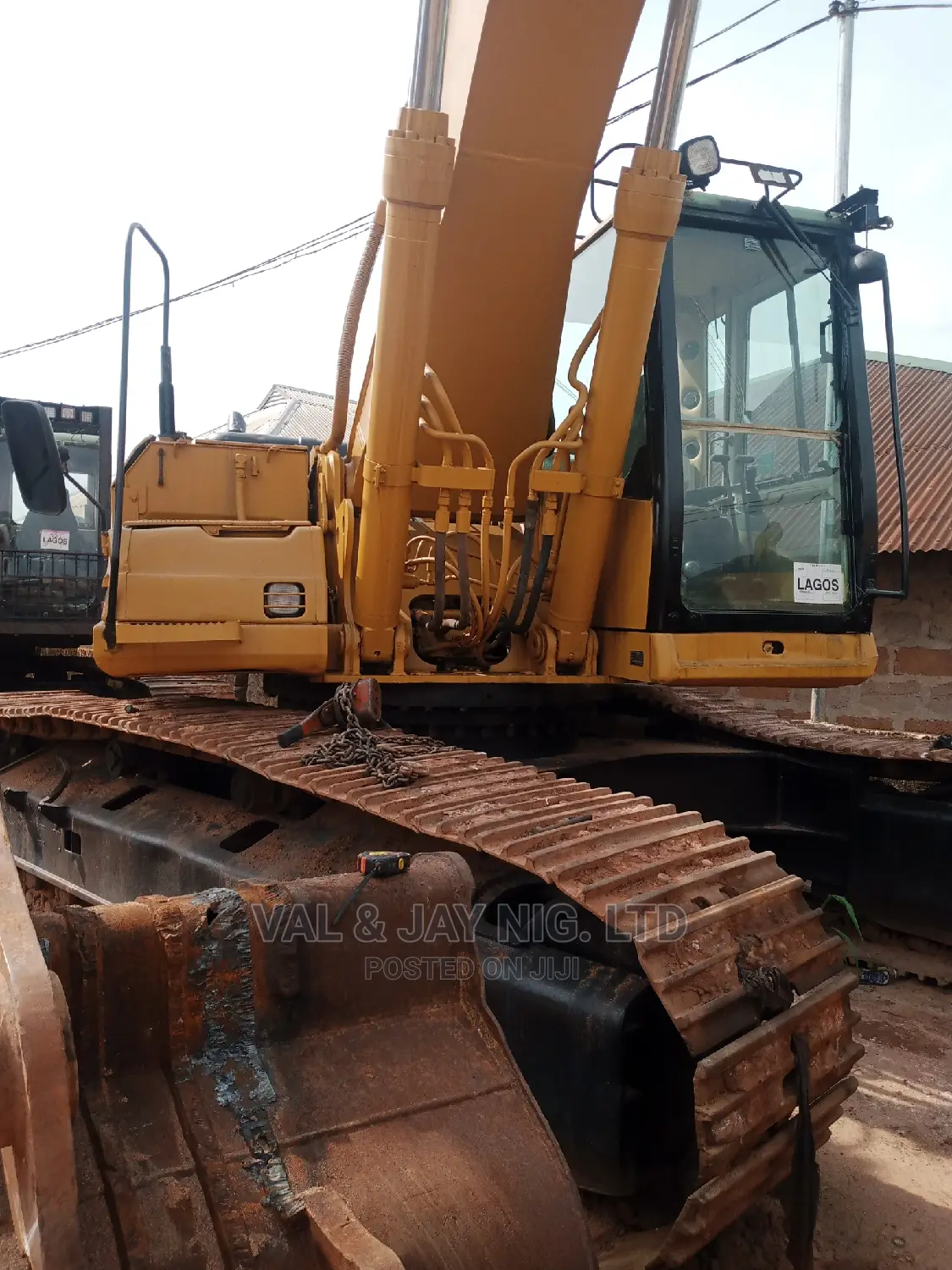 Excavator 330bl - With Jack Hammer - UK Use - Direct Belgium