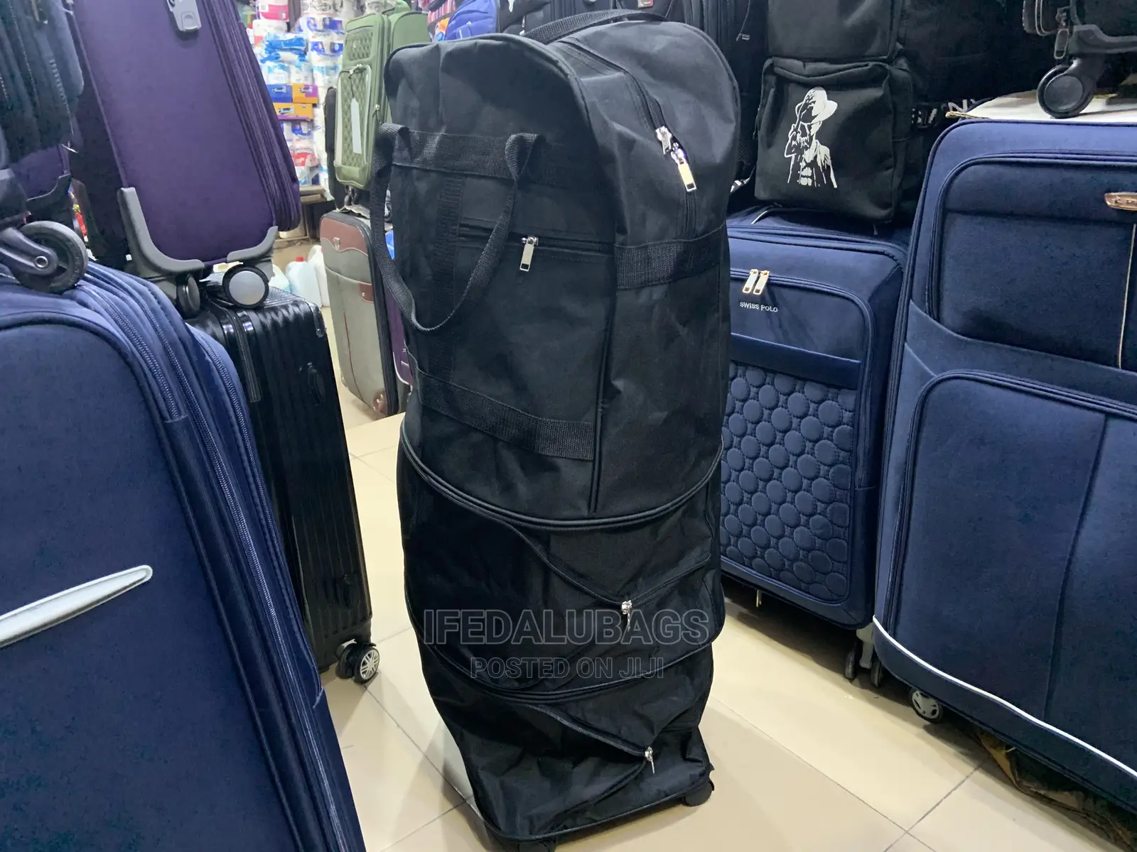 Expandable Weightless Cargo Traveling Bag With Wheels