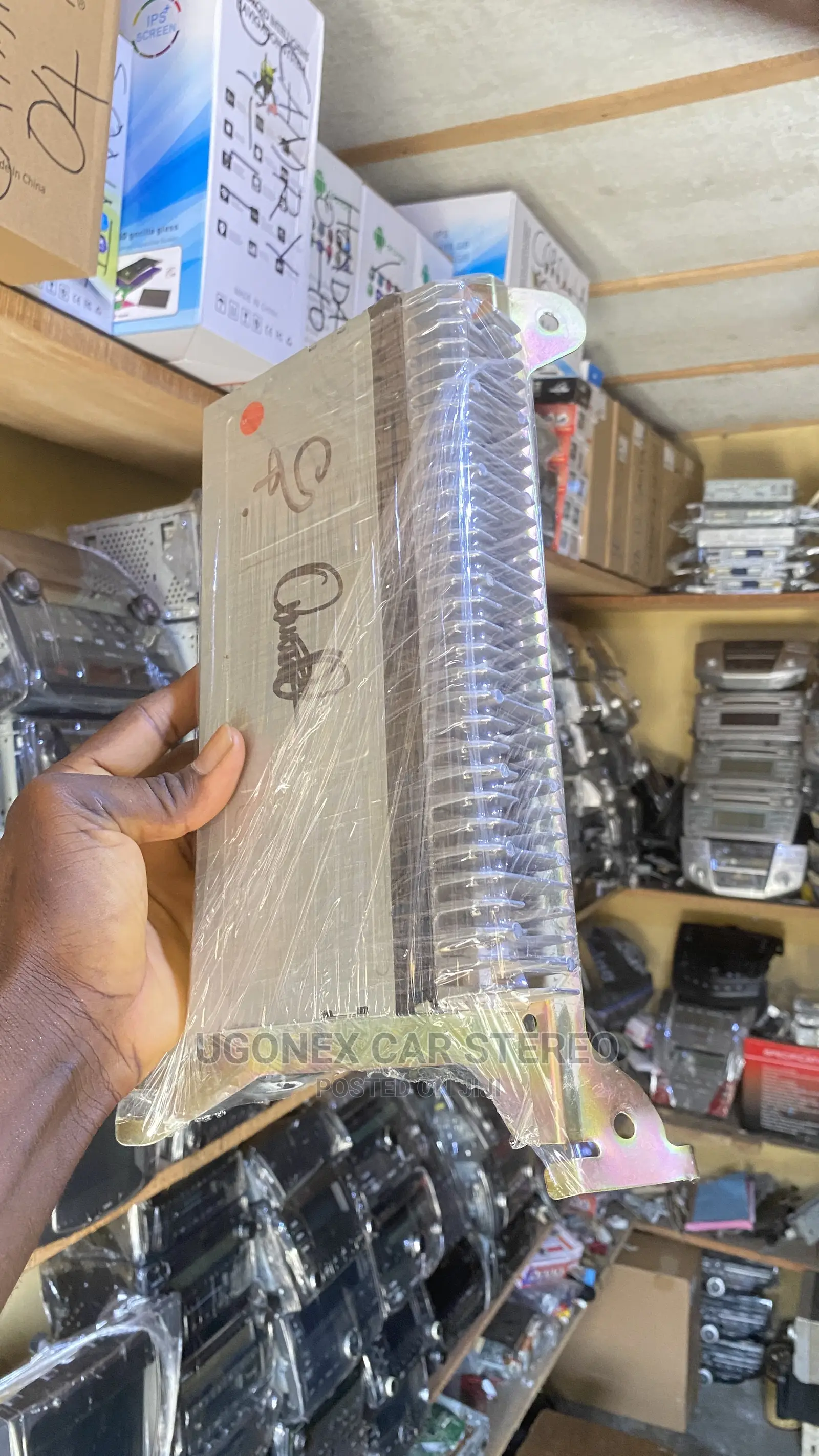 Lexus RX 300 Factory Amplifier