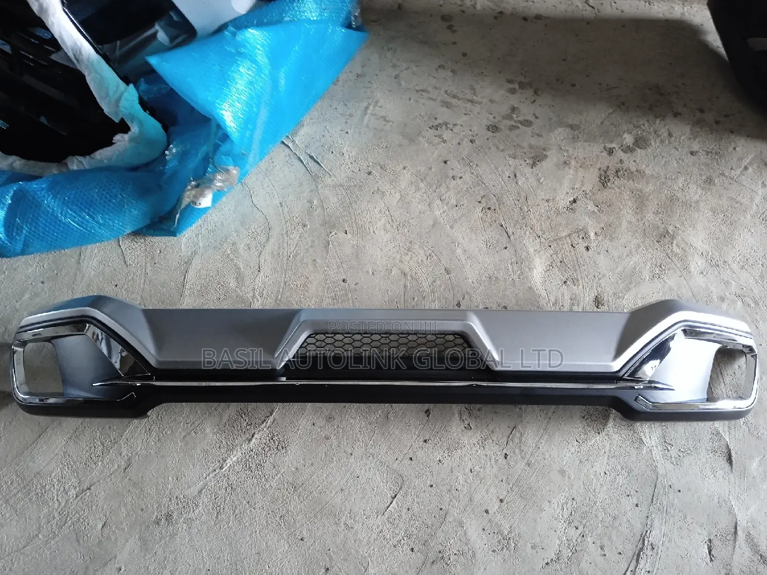 Bumper Spoiler Lx570