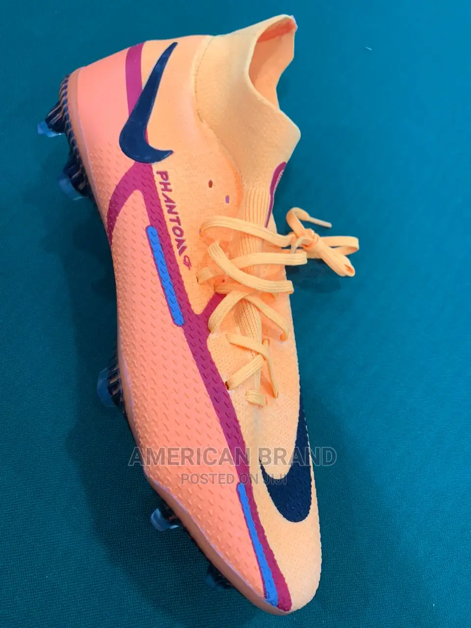 Original Nike Phantom Football Boot Brand New