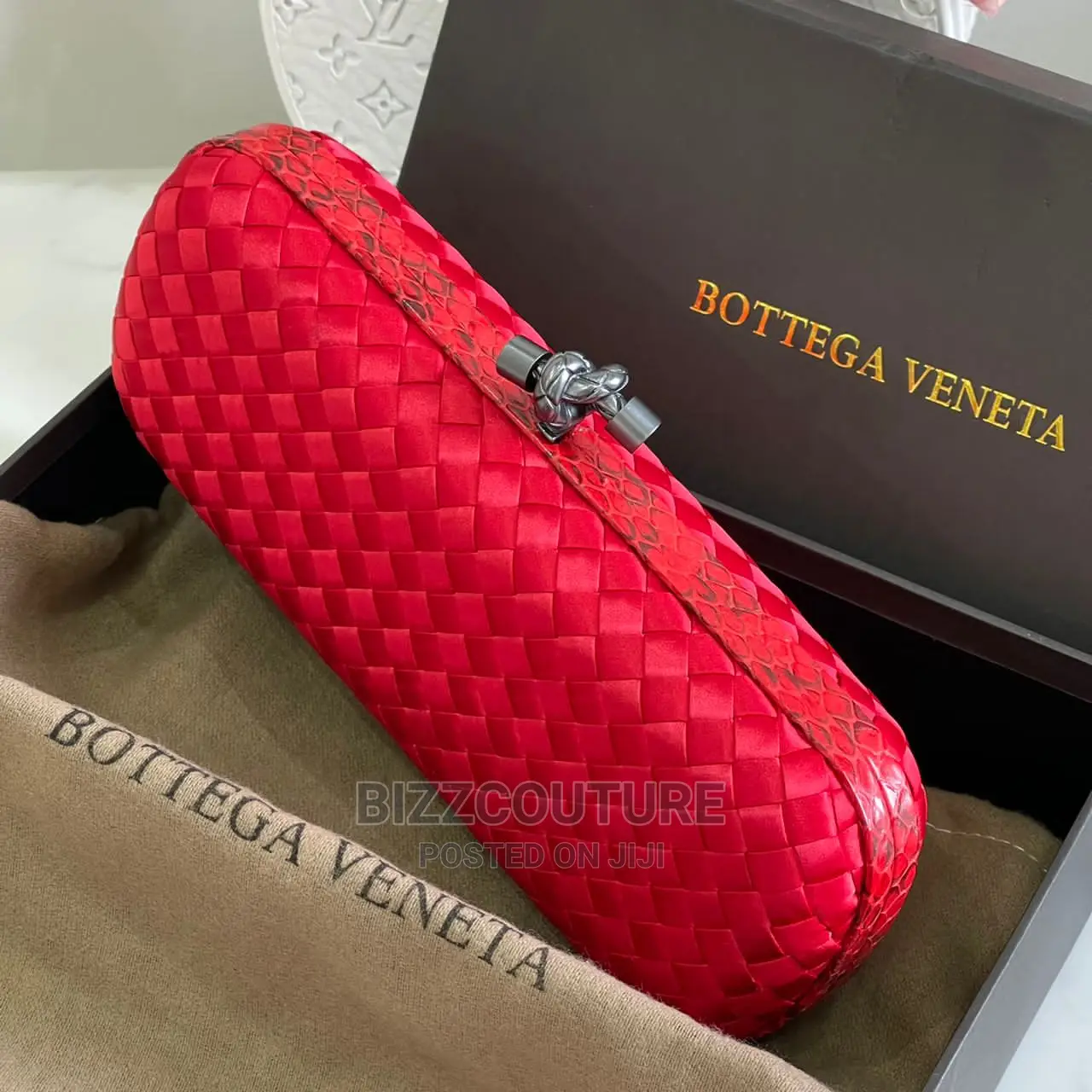 High Quality BOTTEGA VENETA Handbags Available in Store