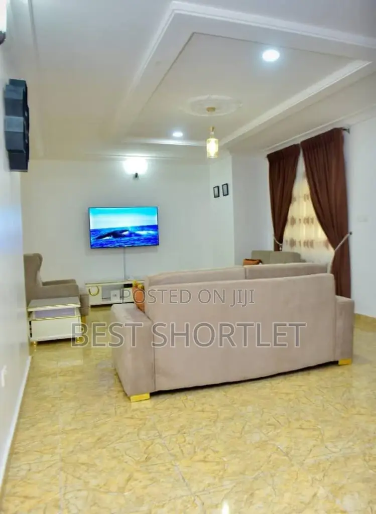 Fancy 3 Bedroom Maitama 
