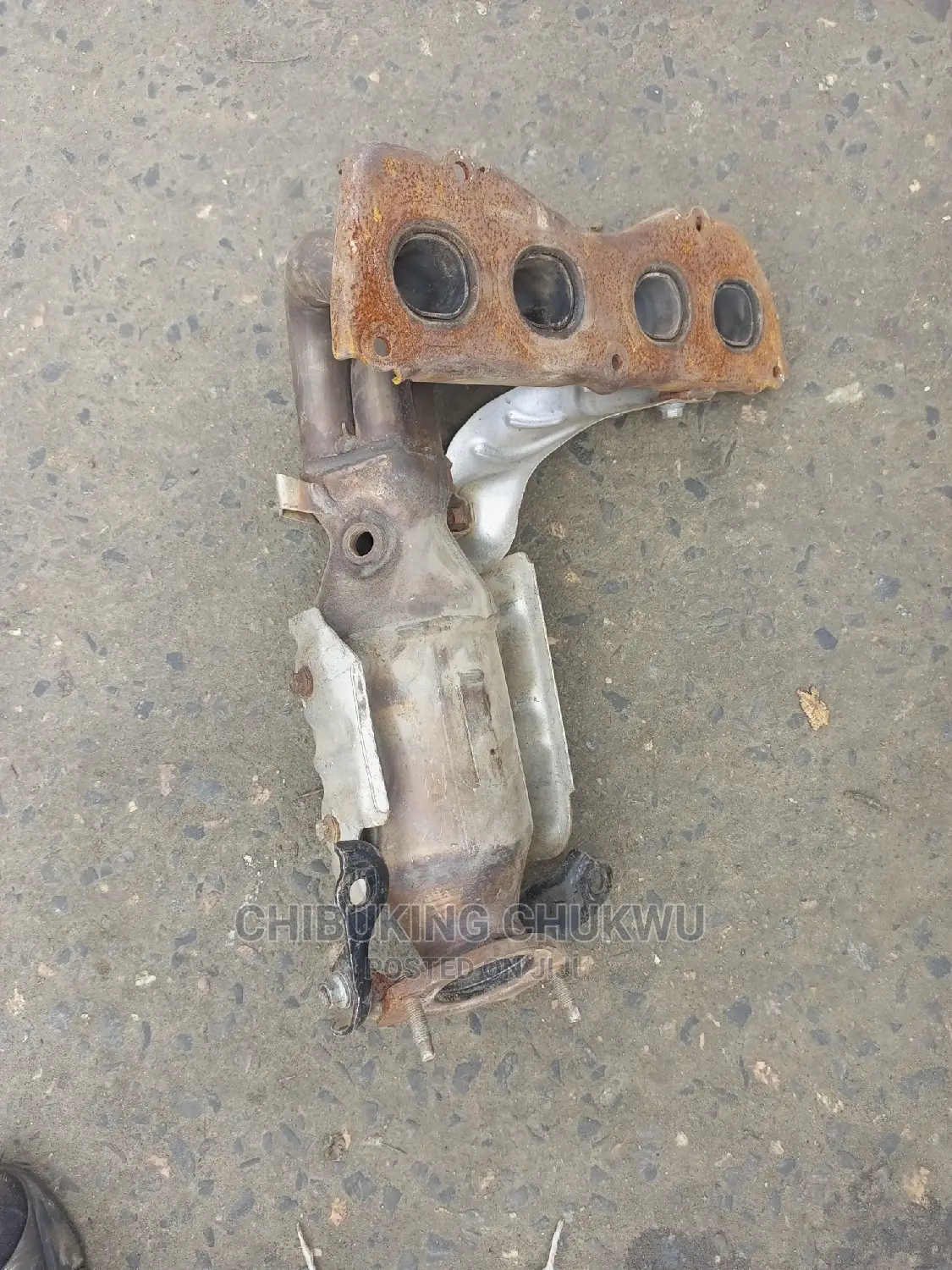 2010 Camry Catalytic Manifold Exhaust Pot.