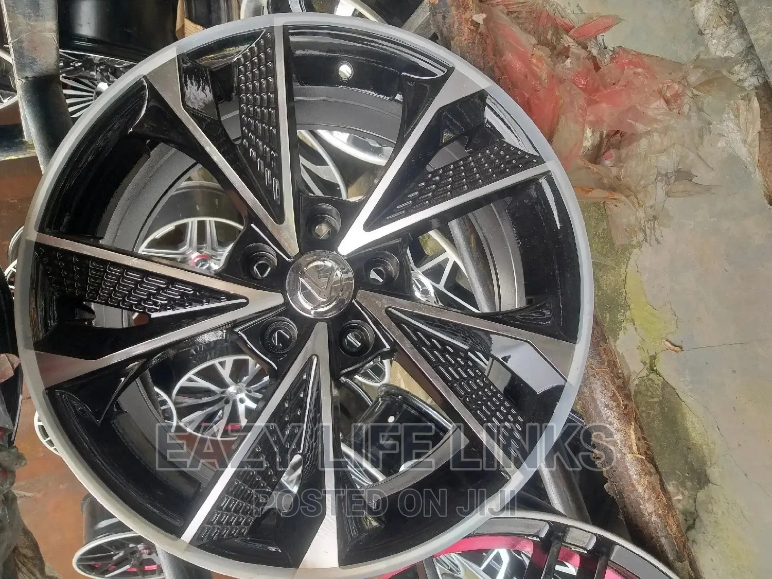 All Size of 18 Rim and 17 Is Available