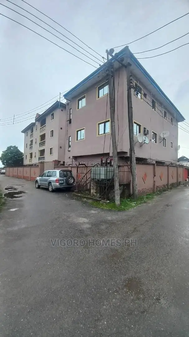 Furnished 3bdrm Block of Flats in Port-Harcourt for Sale