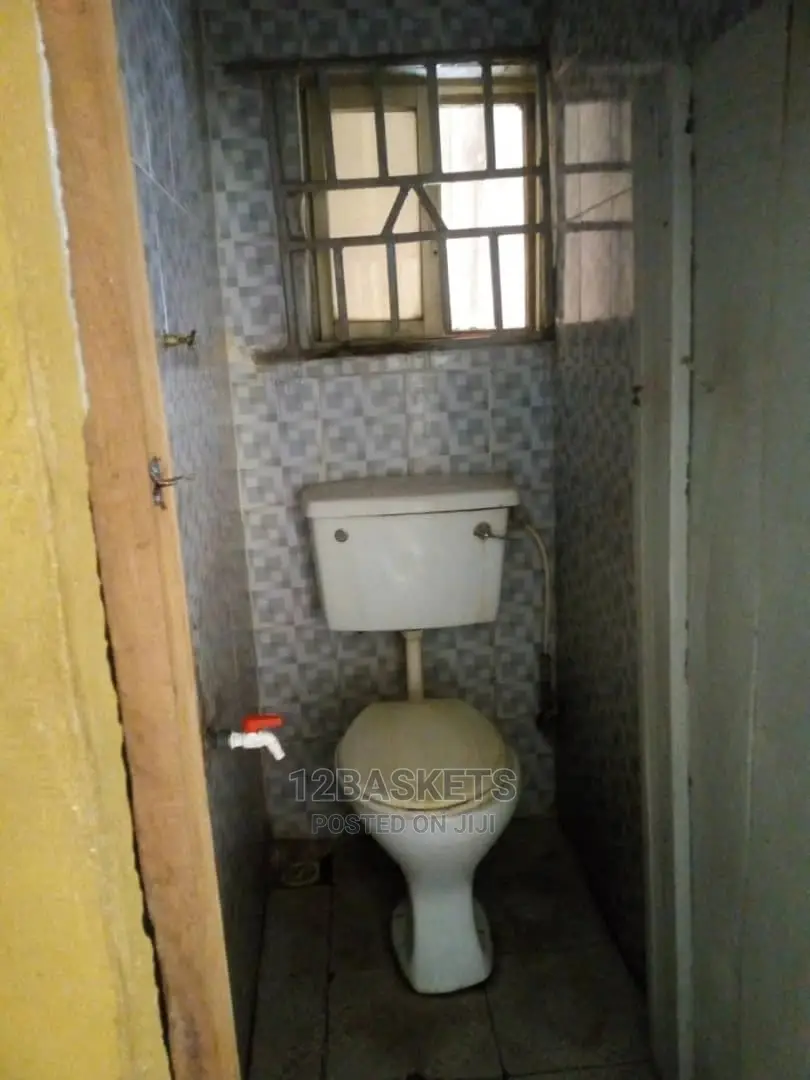 Furnished 10bdrm Block of Flats in Igodo, Obafemi-Owode for sale