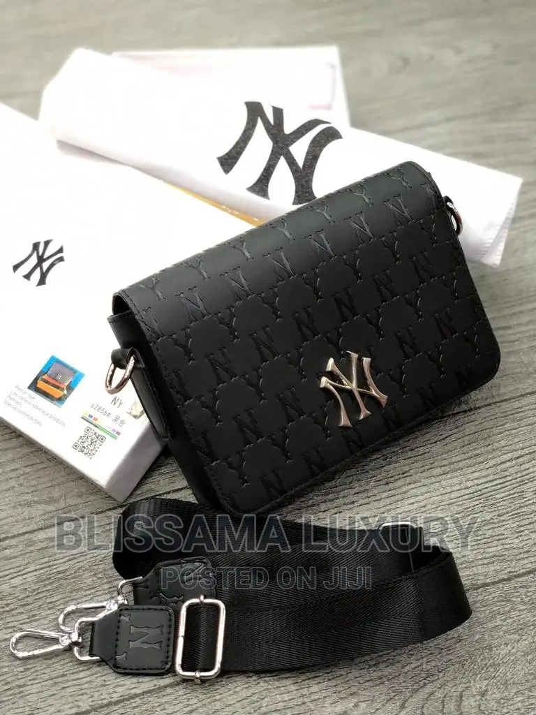 Quality MLB YANKEES Cross Bag