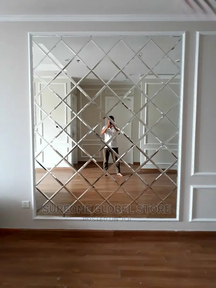 Design Mirror