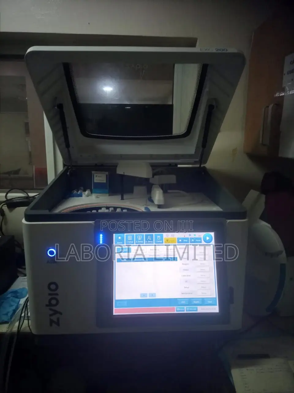 Fully Automated Chemistry Analyzer ( Zybio Exc-200)