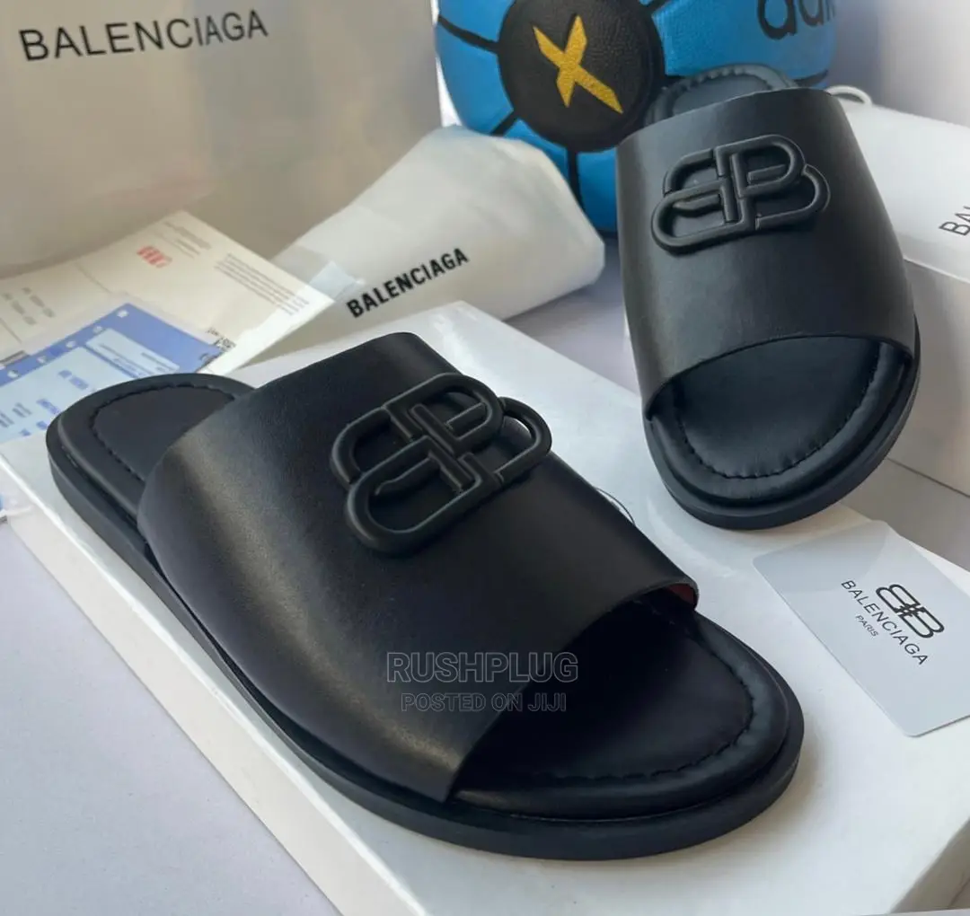 Balenciaga Lúxury Slippers