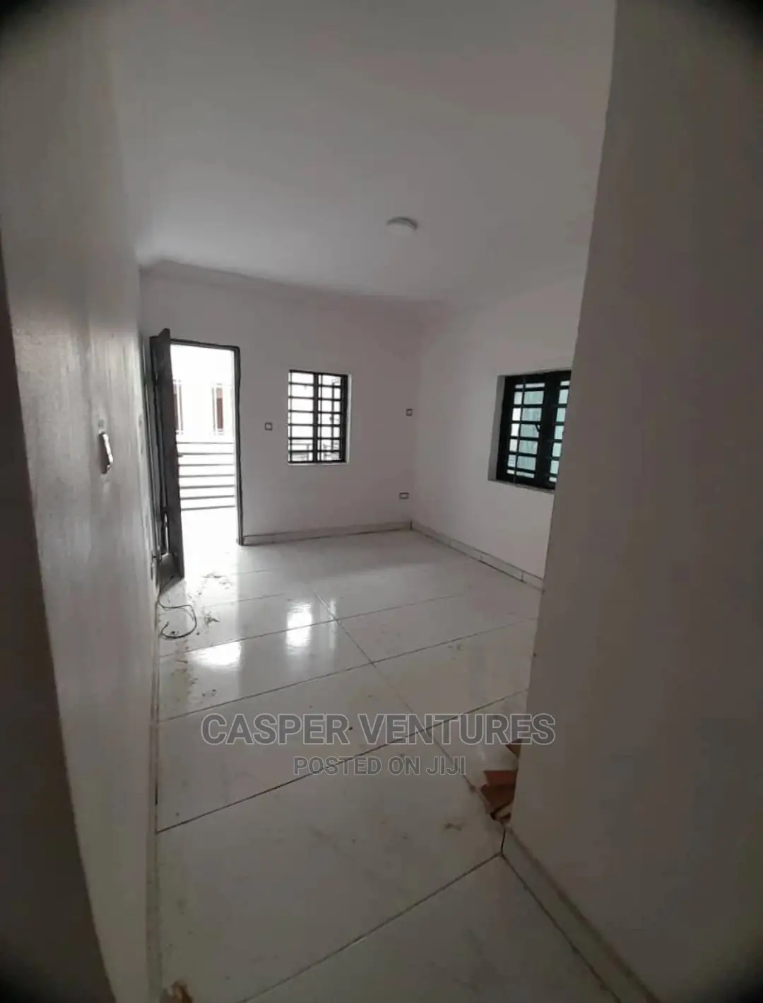 Mini Flat in Idado. for rent