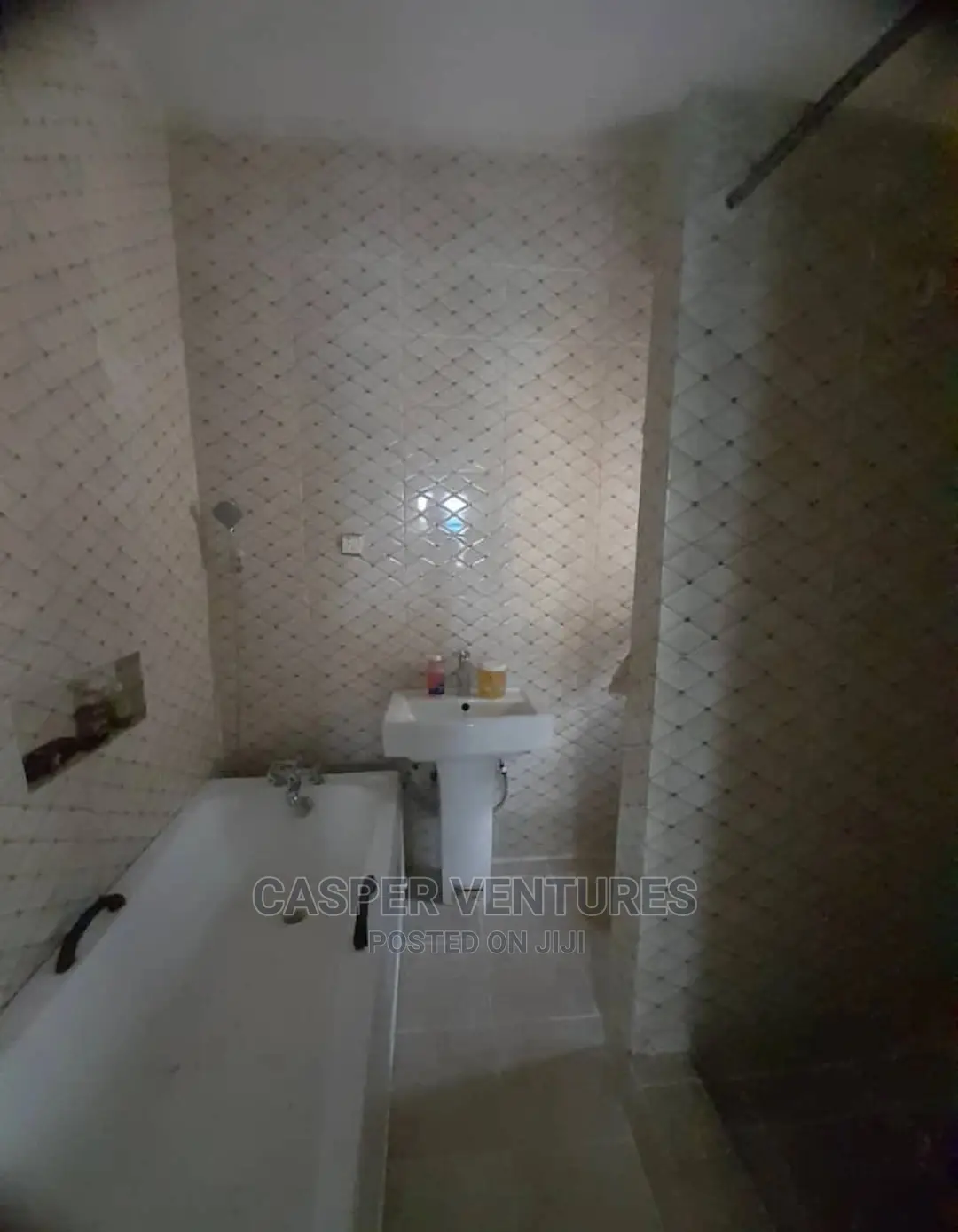 Mini Flat in Idado. for rent