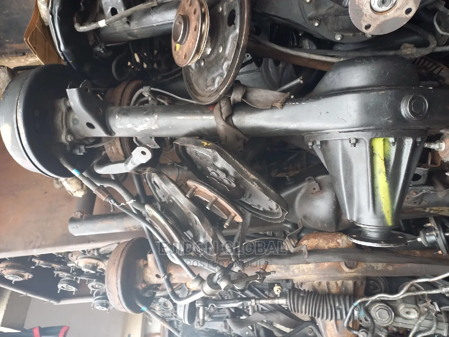 Complete Back Axle Toyota Tacoma 2005 2007