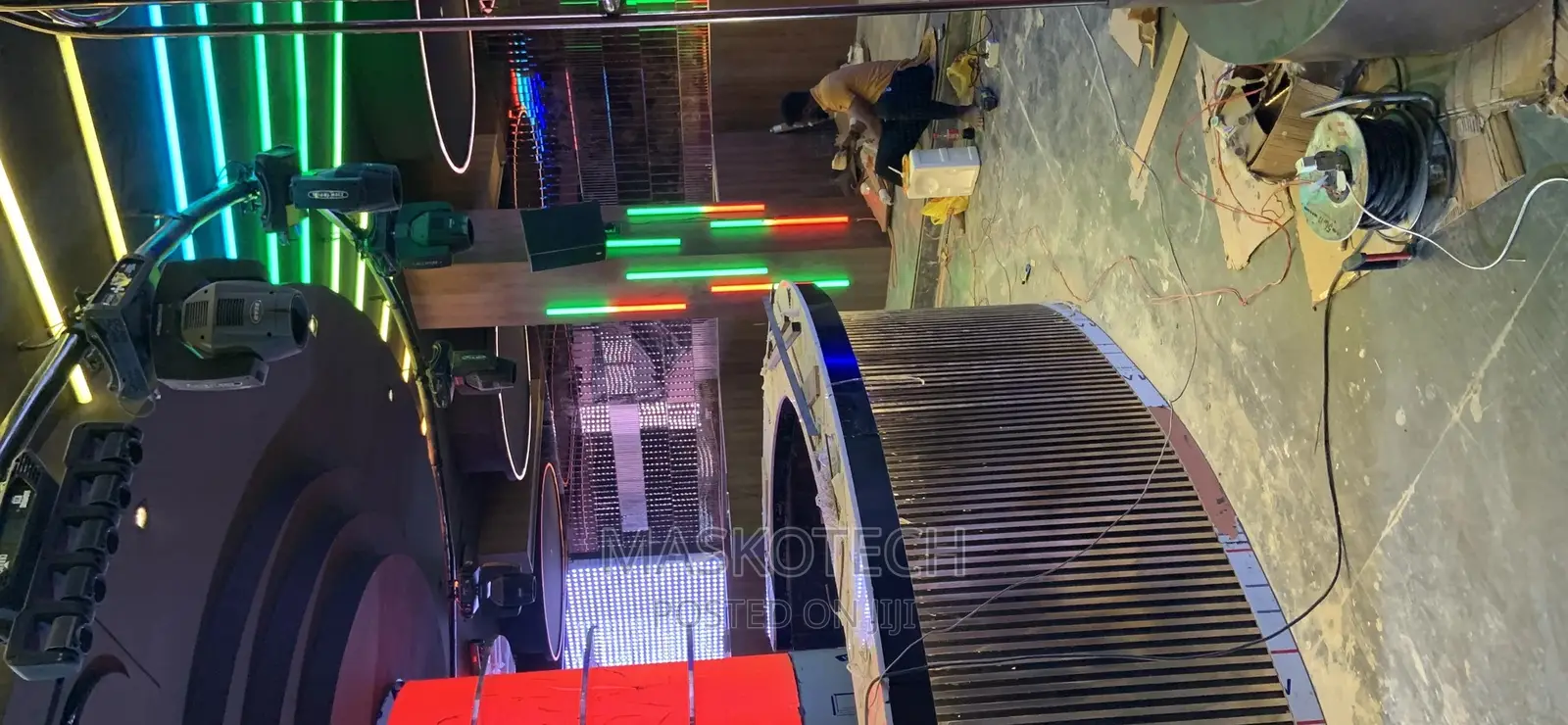 Club and Lounge Making