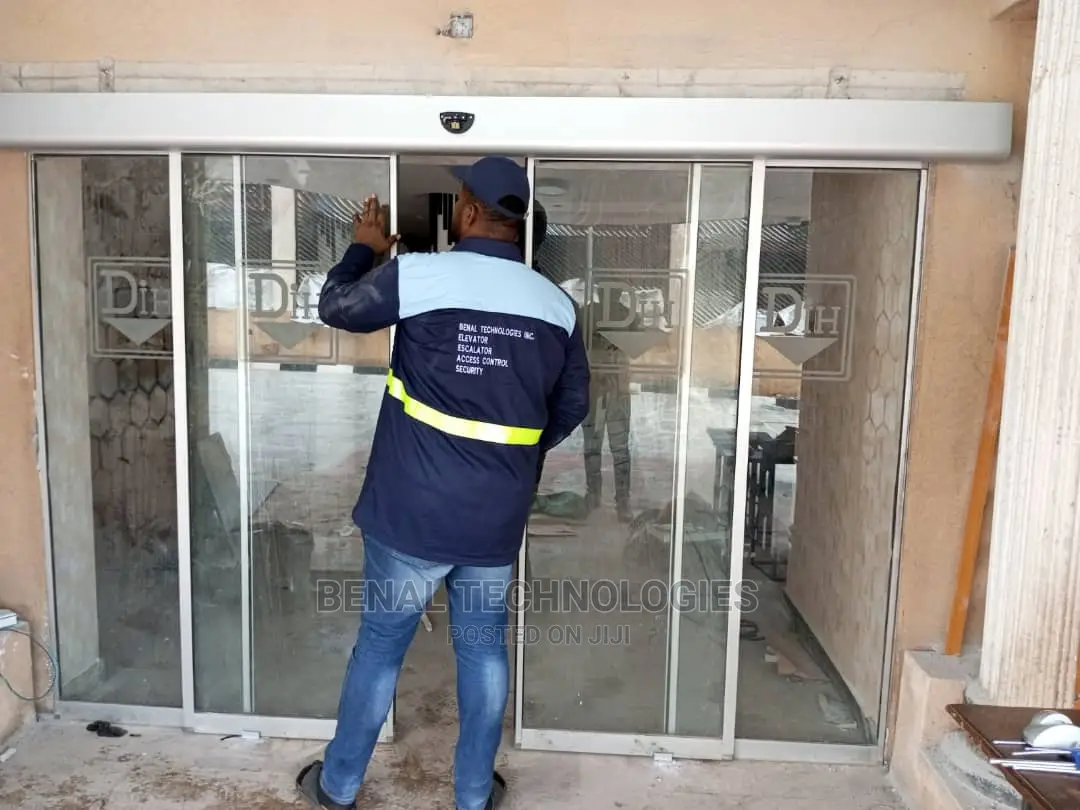 Motion Sensor Sliding Glass in Wuye