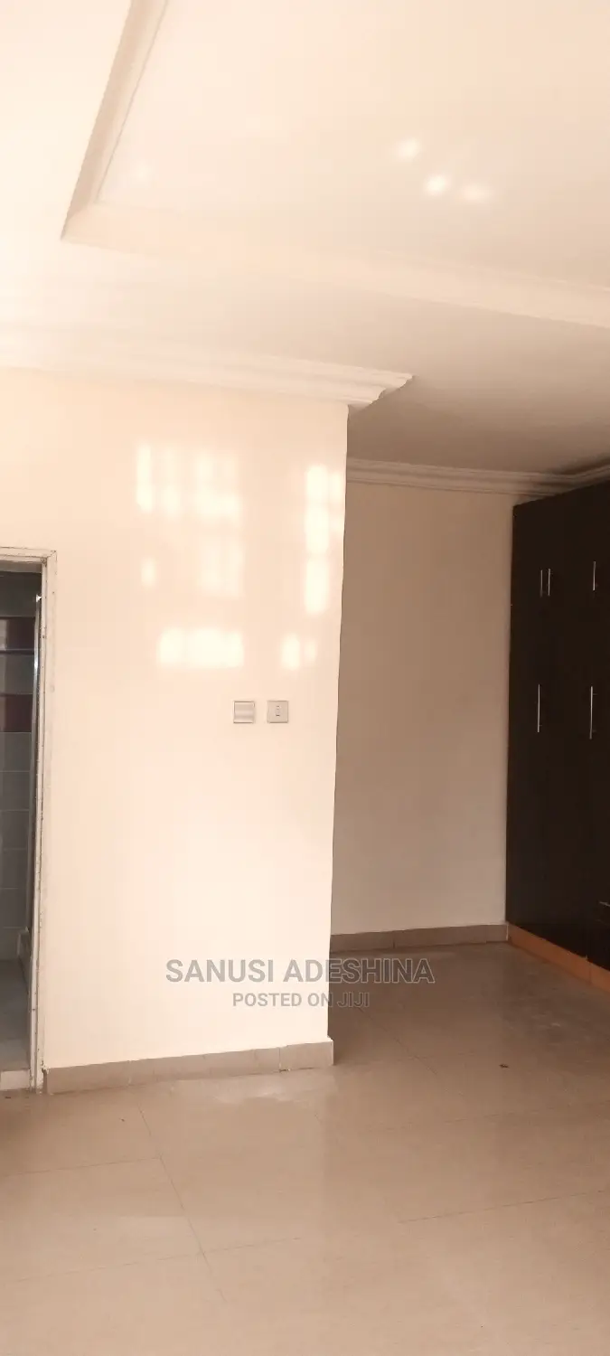 4bdrm Duplex in Gwarimpa Estate By, Gwarinpa for sale