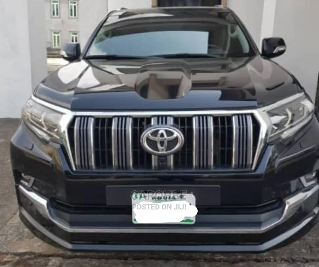 Toyota Land Cruiser Prado 2022 Black
