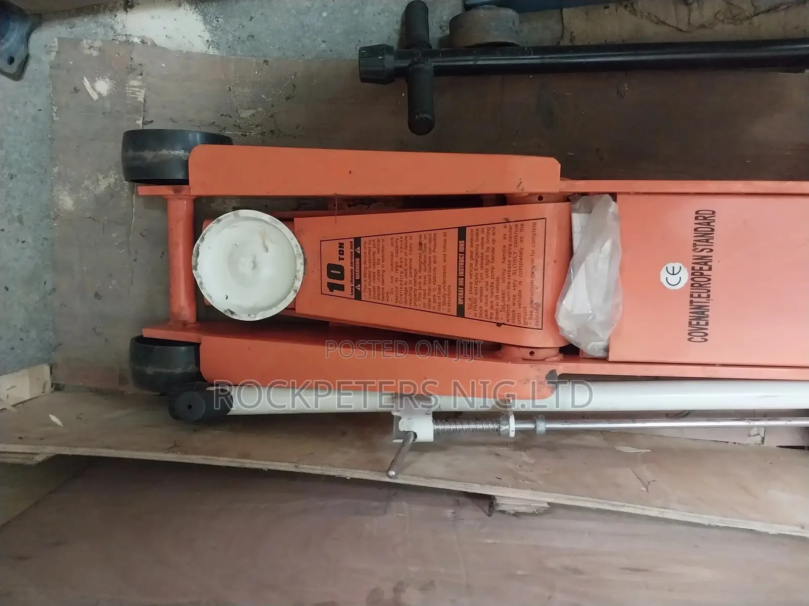 10 Ton Long Chasis Hydraulic Floor Jack