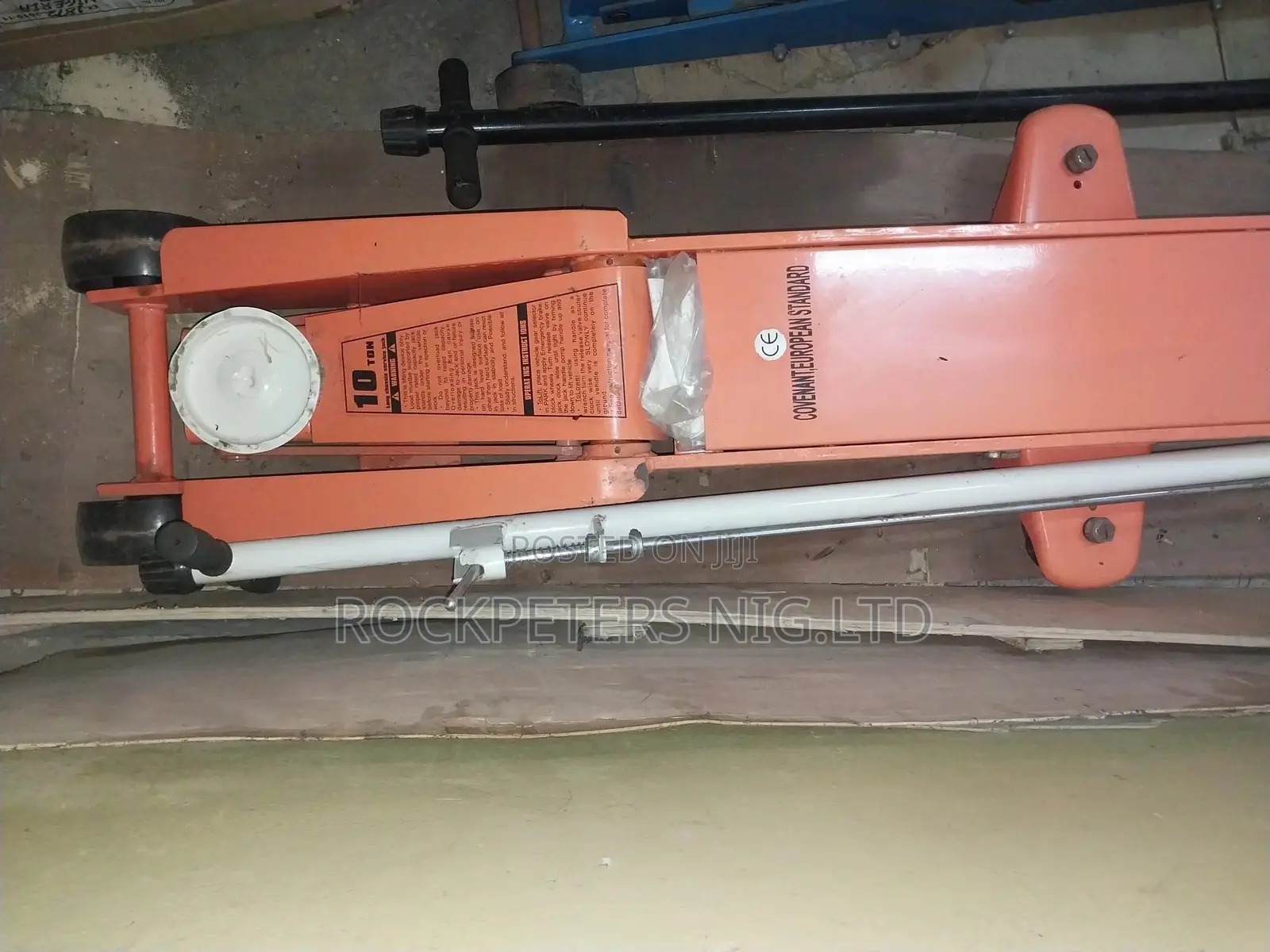10 Ton Long Chasis Hydraulic Floor Jack