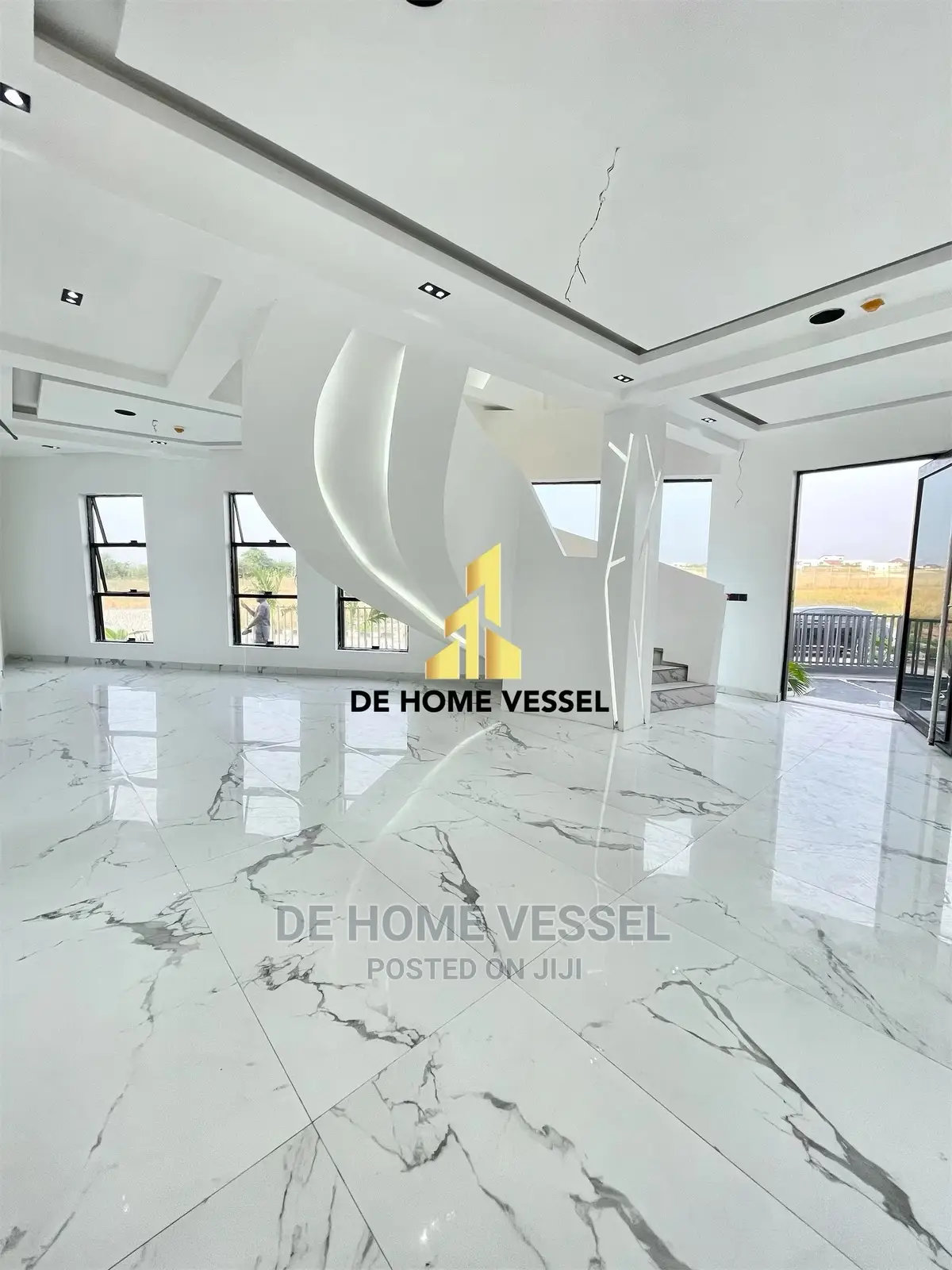 5bdrm Duplex in Osapa London for Sale