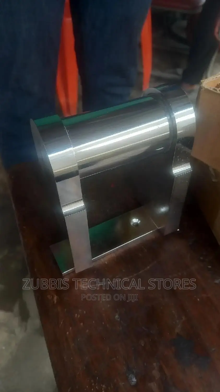 Strong Hand Lifting Magnet