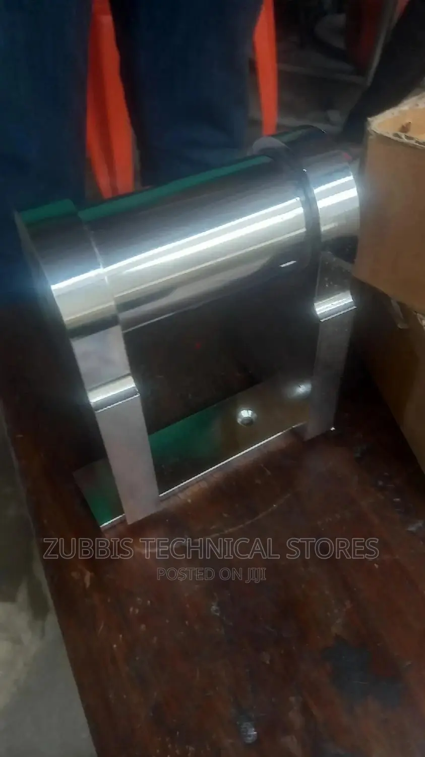 Strong Hand Lifting Magnet