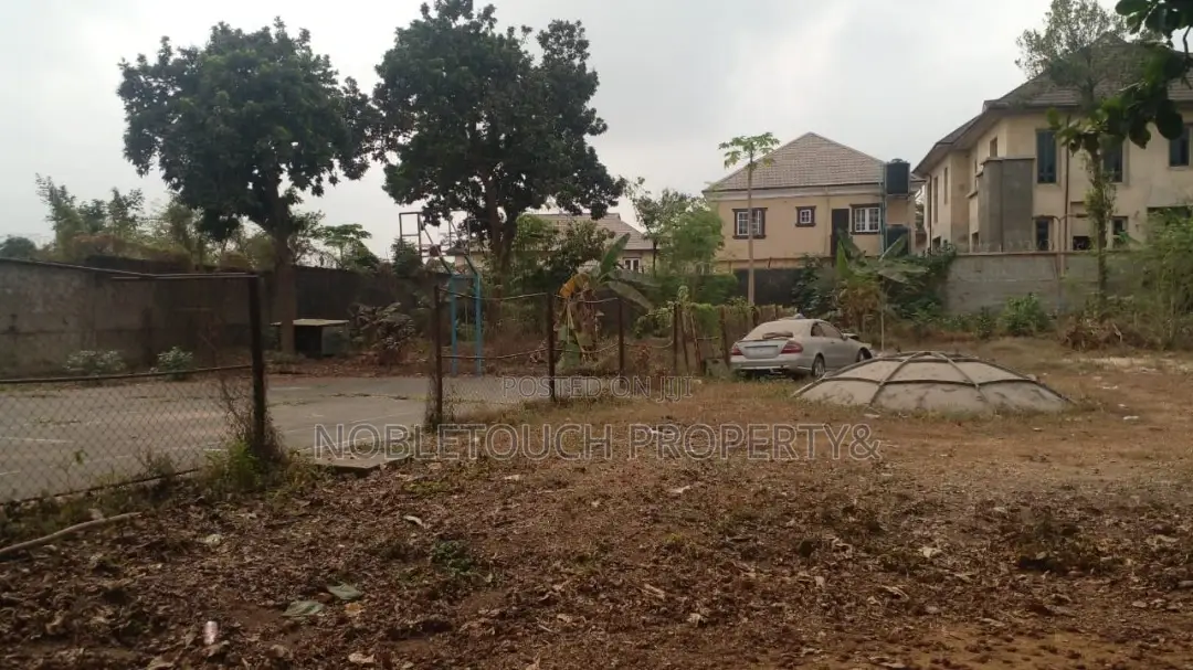 3bdrm Block of Flats in Ikeja Lagos, Alausa for Sale