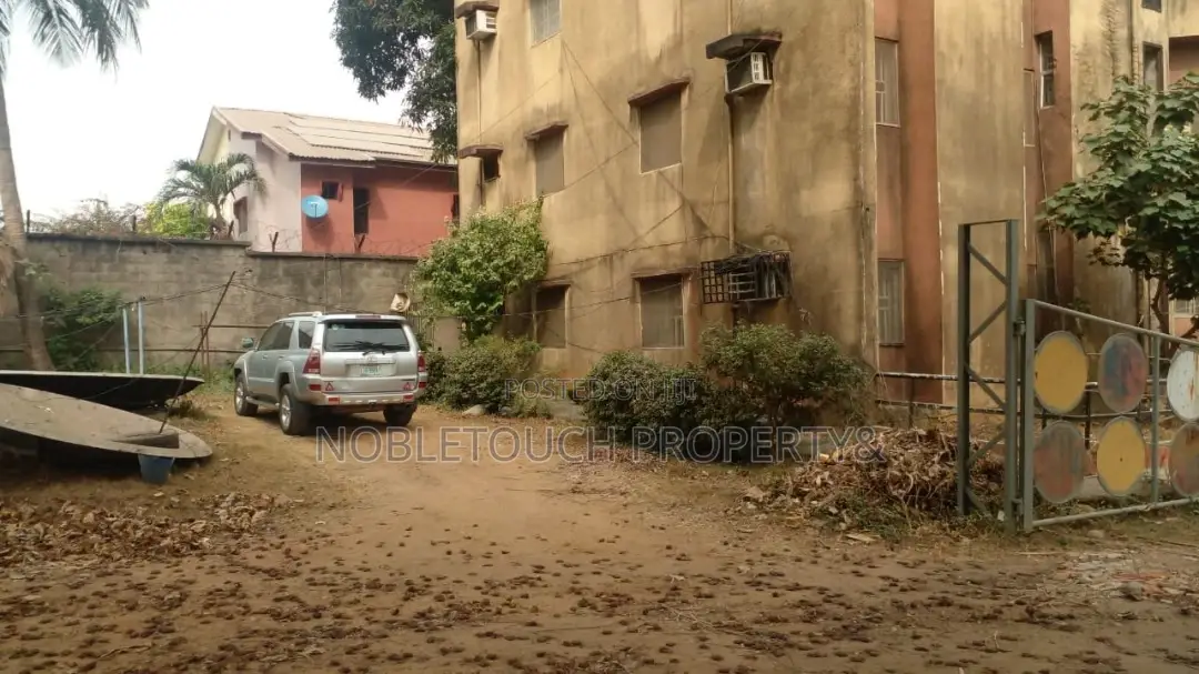 3bdrm Block of Flats in Ikeja Lagos, Alausa for Sale