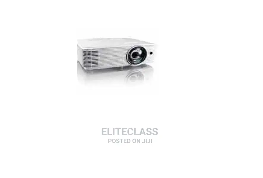 Brand New Optoma DS320,3800 Lumens Projector