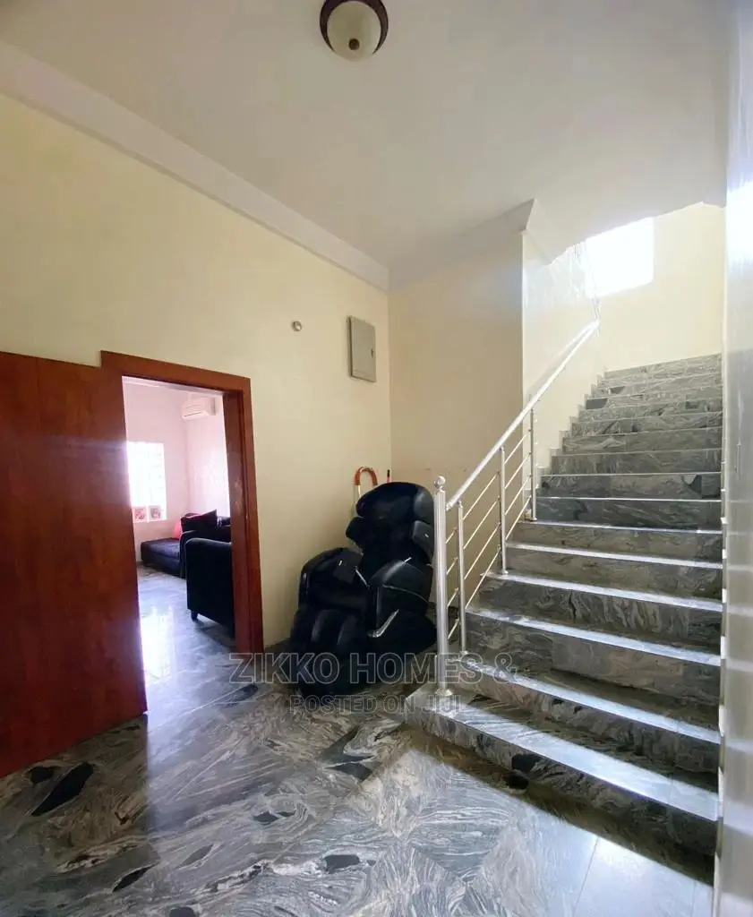 Furnished 5bdrm Duplex in Lekki for Sale