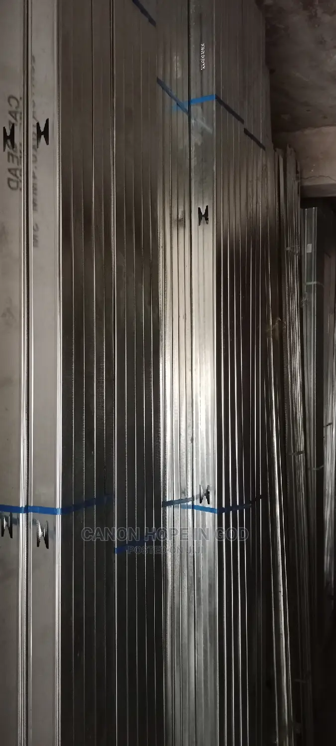 Stud 75mm/3m