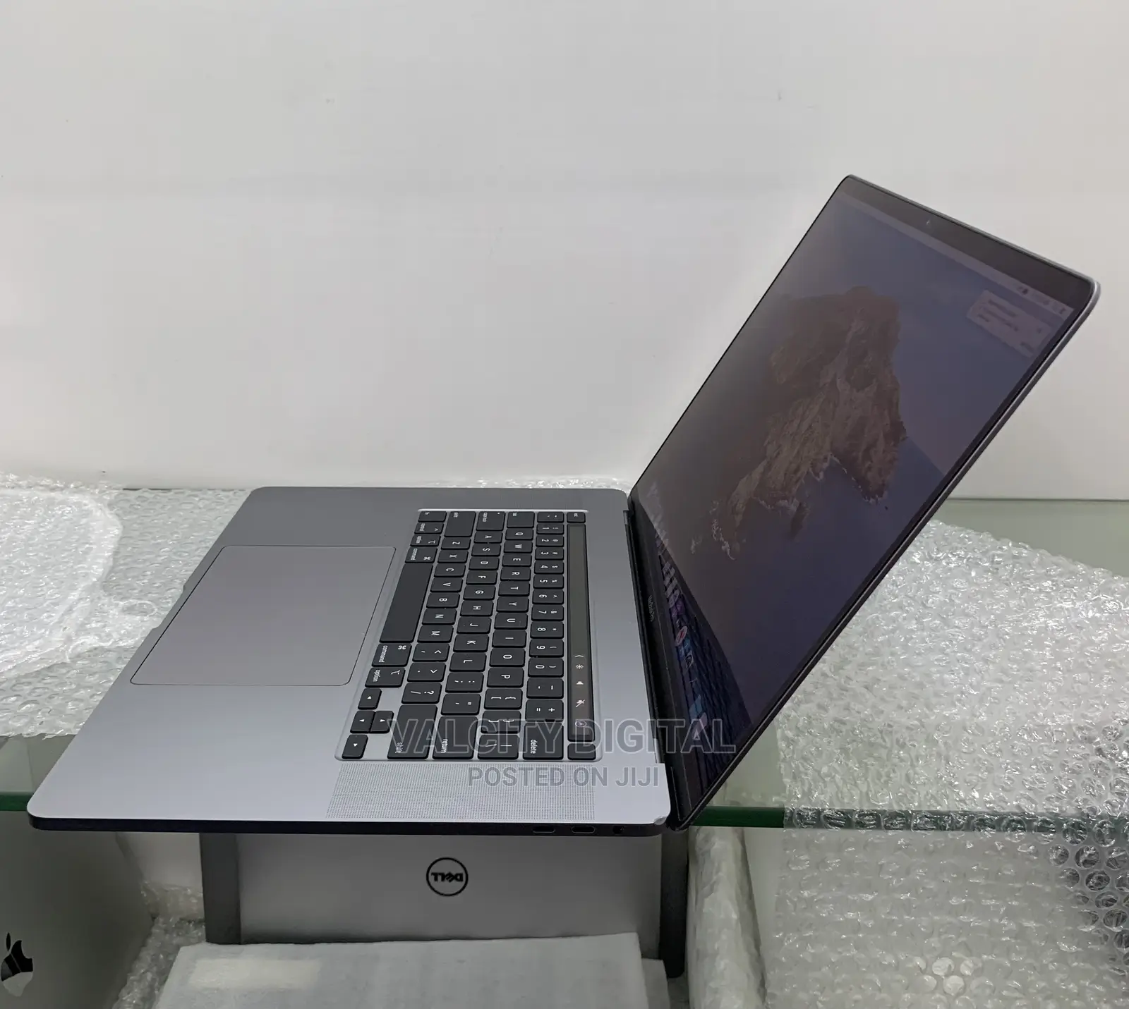 Laptop Apple MacBook Pro 2019 16GB Intel Core I7 SSD 512GB