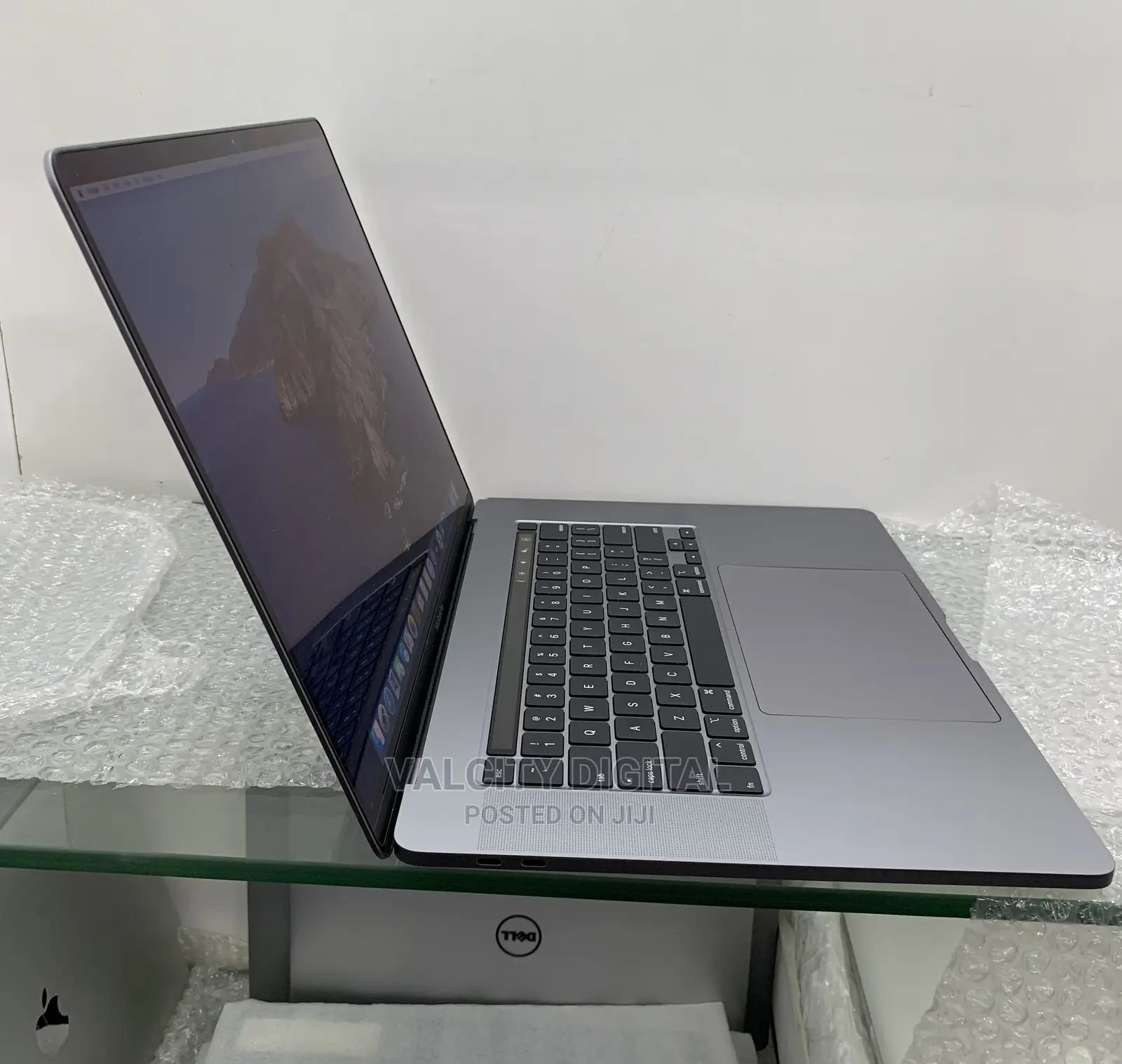 Laptop Apple MacBook Pro 2019 16GB Intel Core I7 SSD 512GB