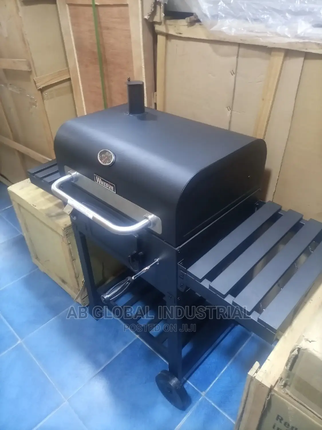 Barbecue (Bbq) Charcoal Machine With Side Compartment