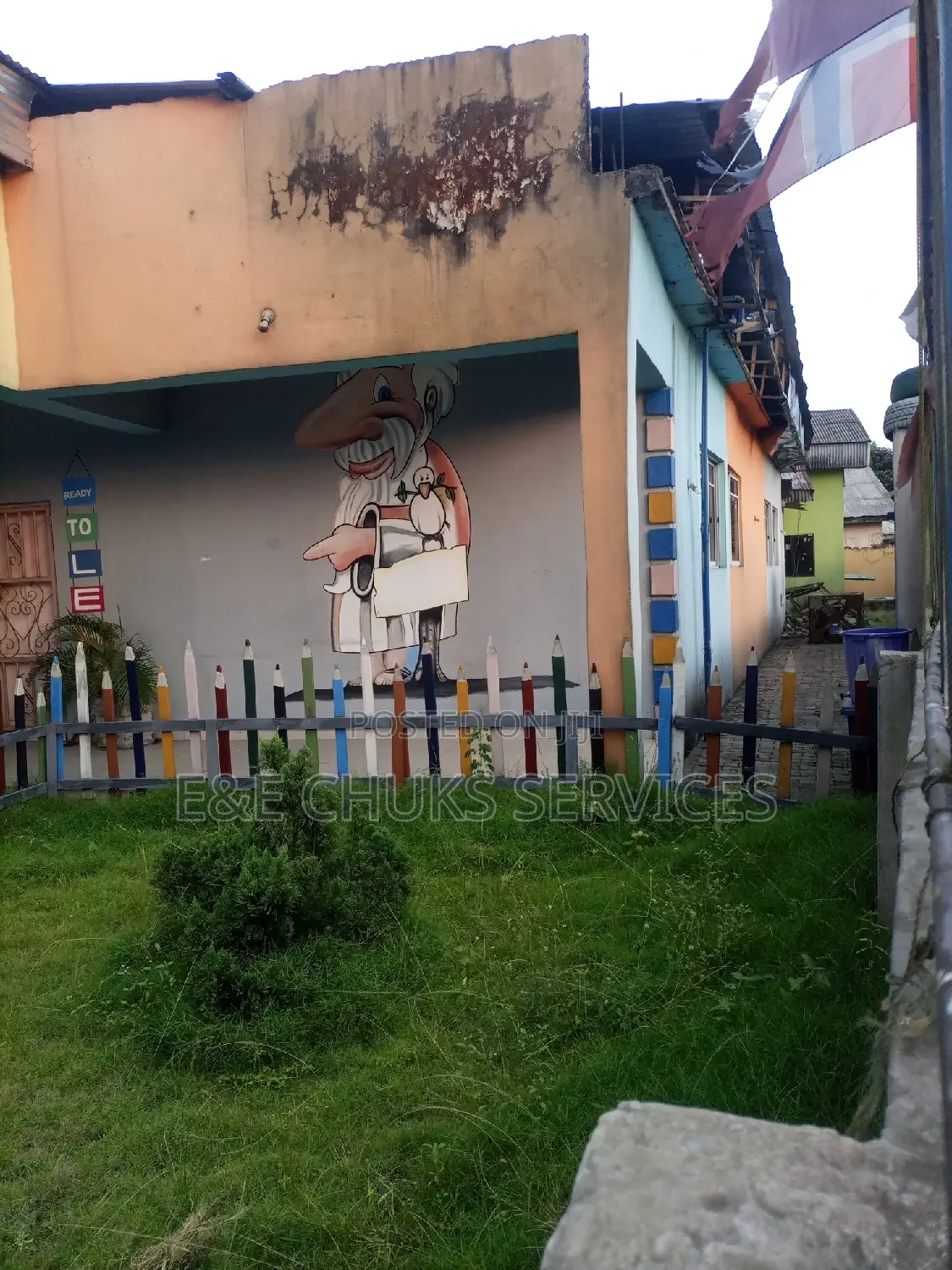 A School Bungalow of Nine Rooms
