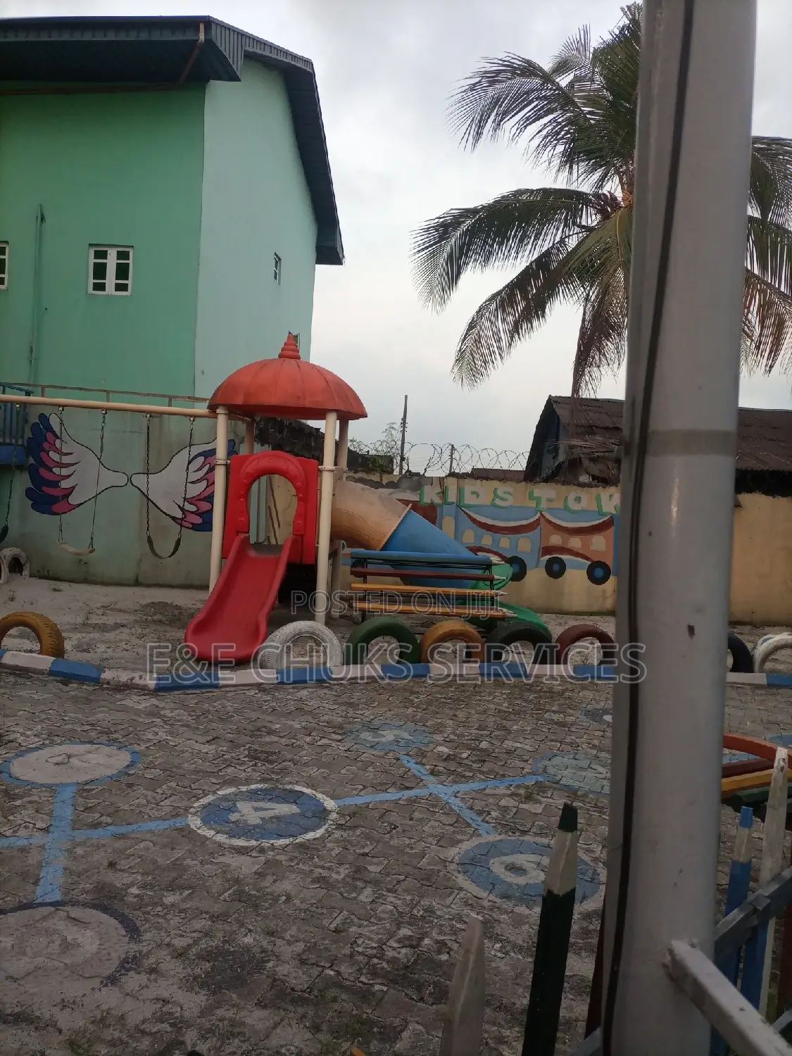 A School Bungalow of Nine Rooms
