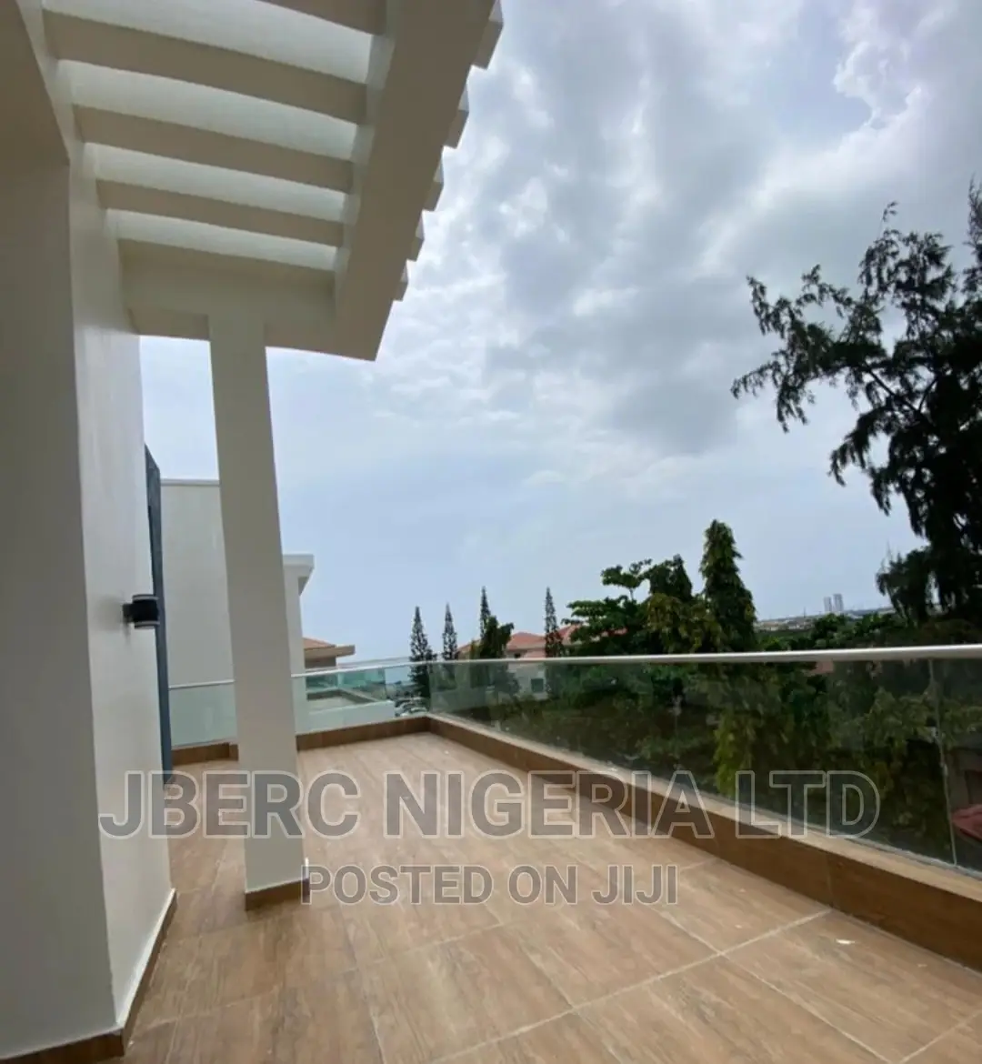 5bdrm Duplex in Victoria Island for sale