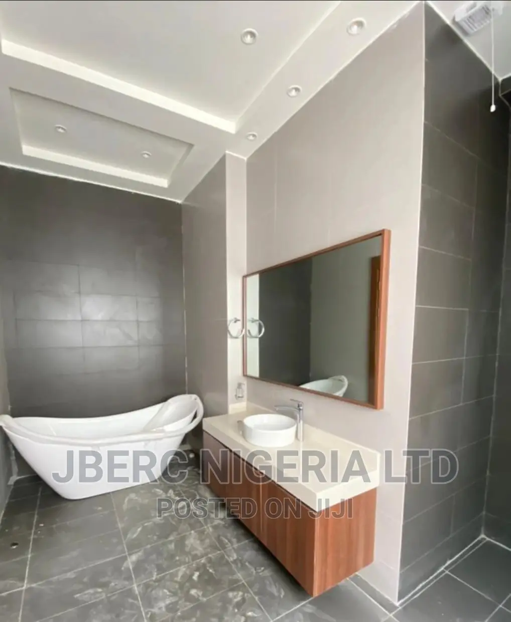 5bdrm Duplex in Victoria Island for sale