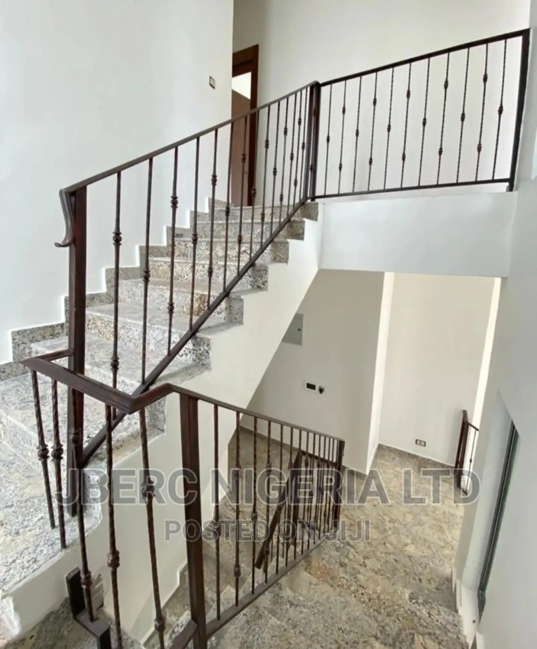 5bdrm Duplex in Victoria Island for sale