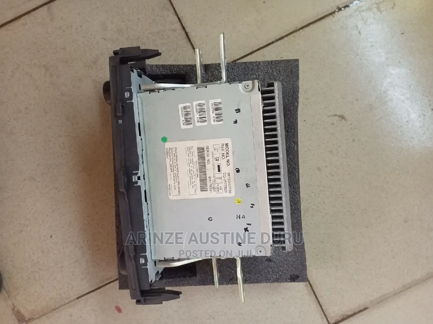 2009-2010 Toyota Corolla AM FM Radio Single CD Player
