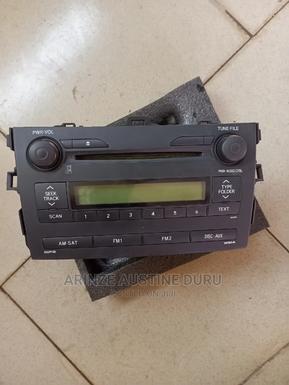 2009-2010 Toyota Corolla AM FM Radio Single CD Player