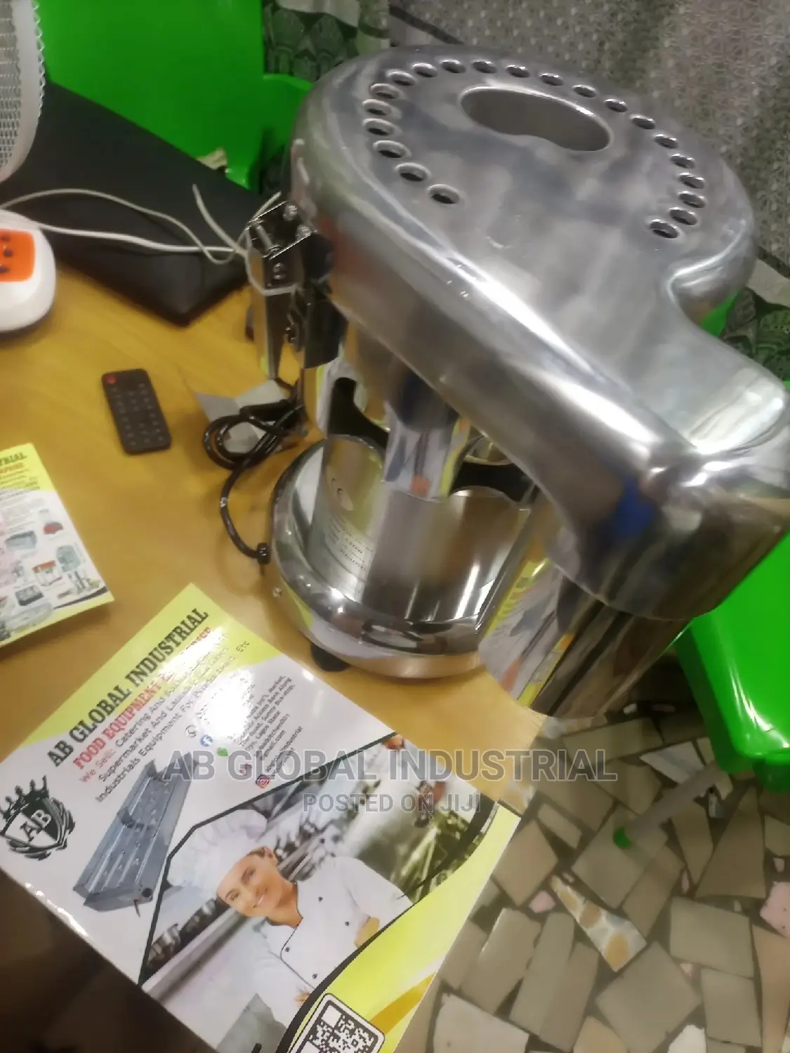 Juice Extractor Machine (Medium)