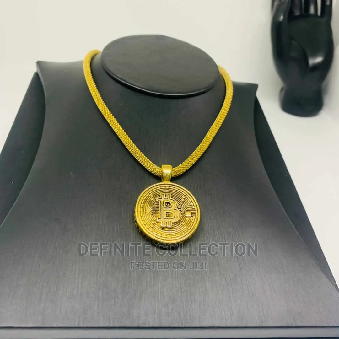 New Ice Luxury Neckpiece