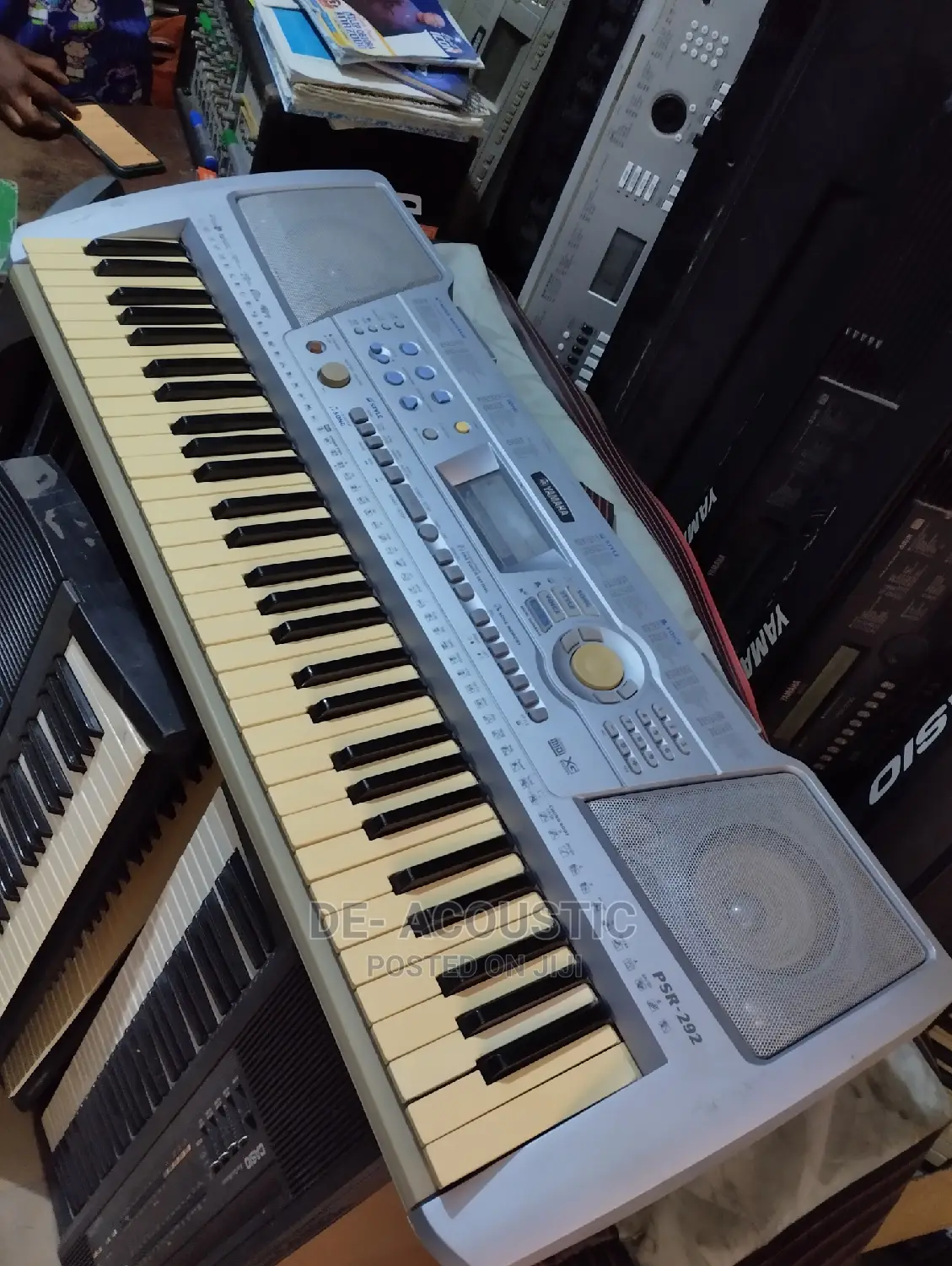 Yamaha PSR292 Keyboard With Original Adaptor
