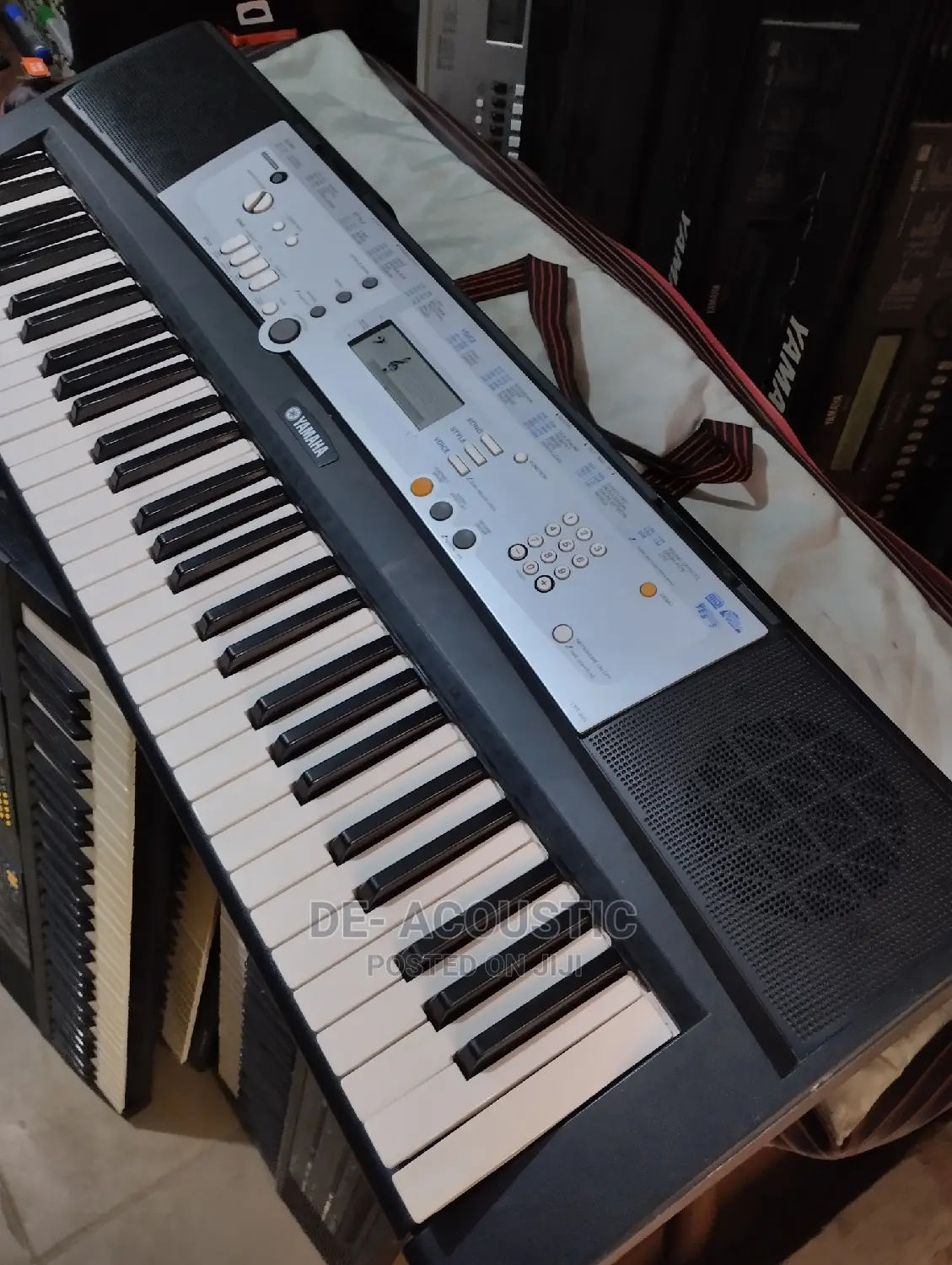Yamaha YPT-200 Portable Keyboard With Portable Grand Functio