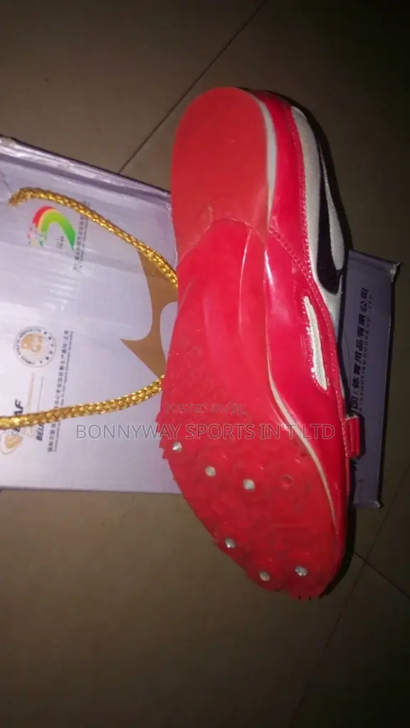 Health Athlectice Spike Running Shoe